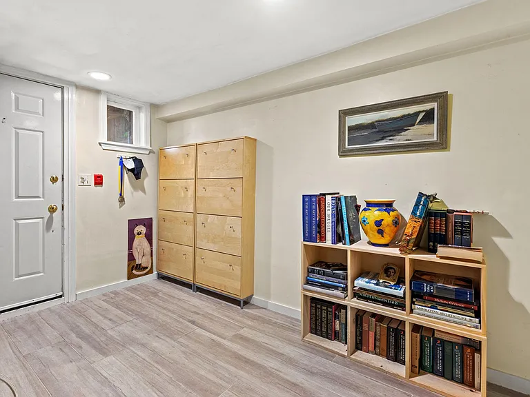 30 Dartmouth St #1 — Photo 6