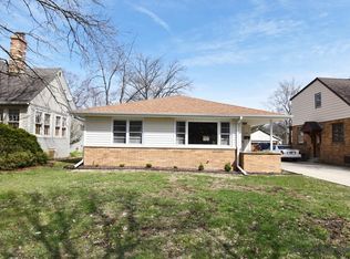 212 Ingleside Ave, Aurora, IL 60506