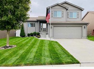 16437 Virginia St, Omaha, NE 68135