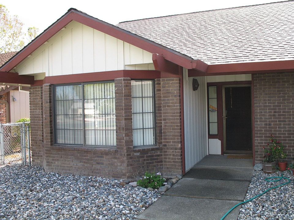 1st image of 532 Yellowstone Dr
