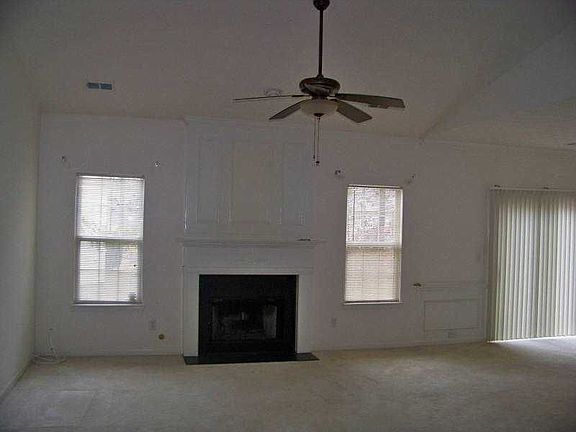 2nd image of 120 Greenland Dr