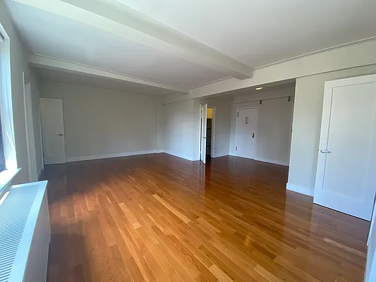 Rented by Stonehenge NYC LLC | media 14