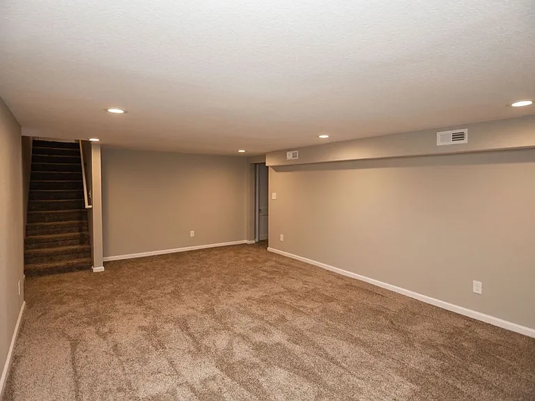 822 Walnut St — Photo 24