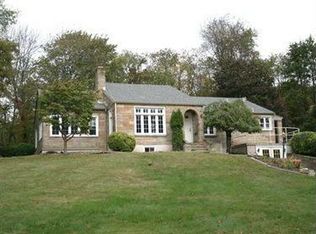 107 French Ln, Zelienople, PA 16063