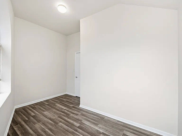 14407 Jamaica Ave #3 — Photo 8