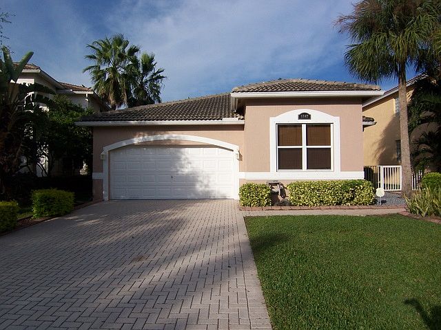 1st image of 6047 NW 77th Dr