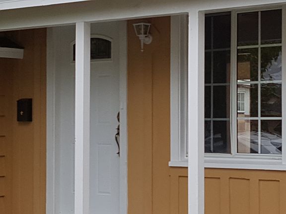 3rd image of 20703 Thornlake Ave