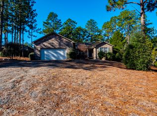 300 Kingswood Cir, Pinehurst, NC 28374