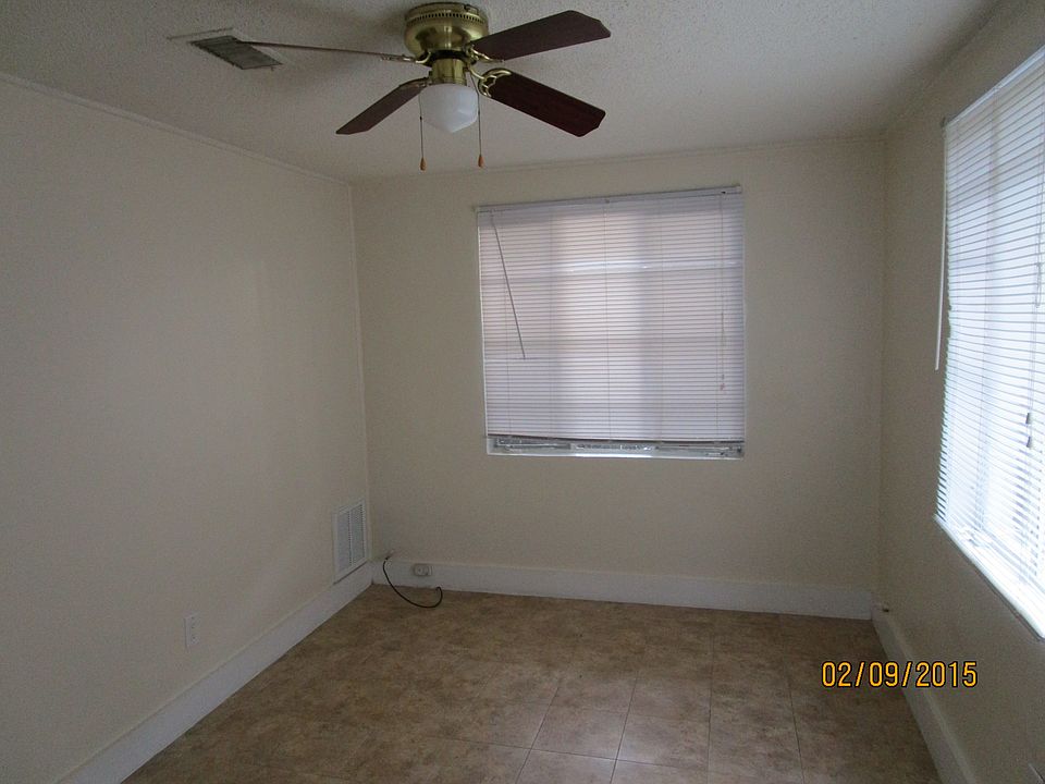 1st image of 1420 1/2 Wisteria Ave