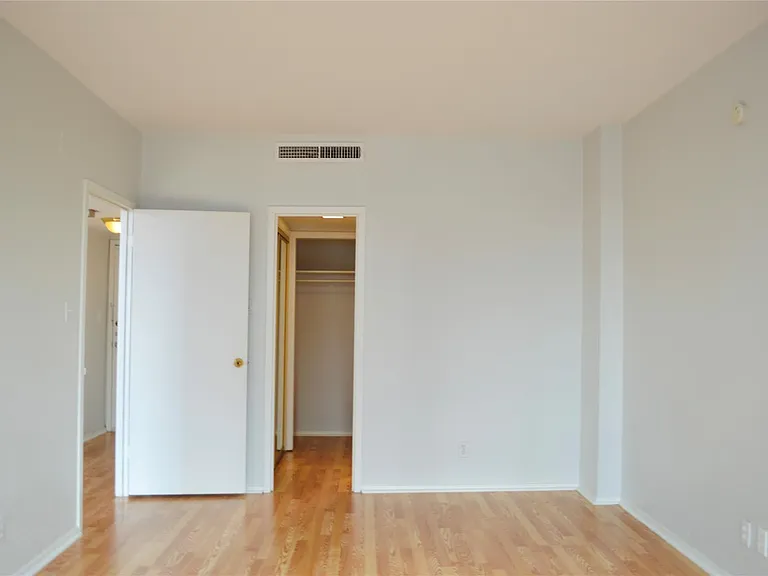 1800 Lavaca St #807 — Photo 9