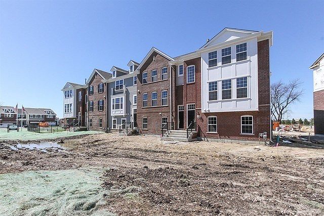 1st image of 824 Paisley Lot 12.05