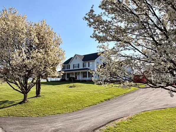 65 Watters Rd, New Park, PA 17352