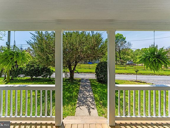 4th image of 33960 Welbourne Rd