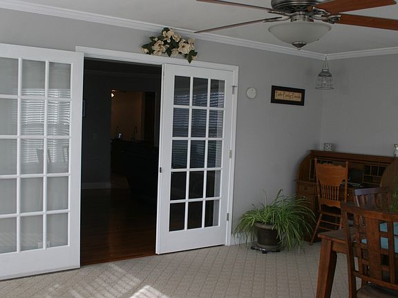 4th image of 135 Old Hickory Cir
