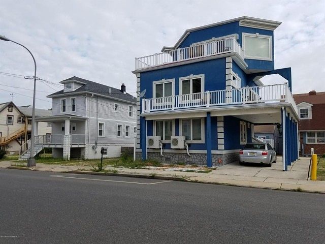 1st image of 122 Dupont Ave