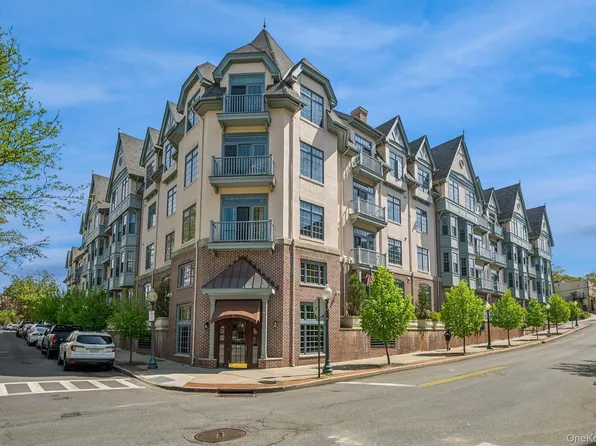 55 1st Street #414, Pelham, NY 10803