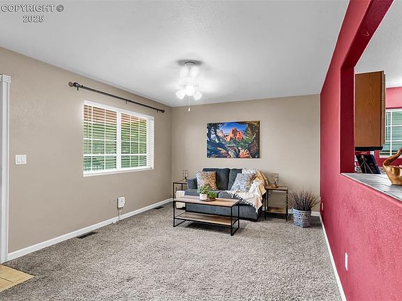 5th image of 705 Oak Ave