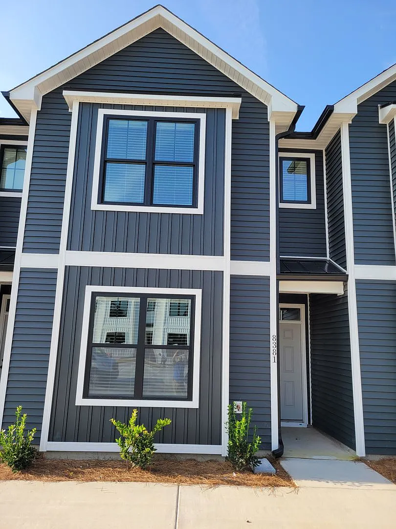 Modern townhome in beautiful Mallory Creek Subdivision — Photo 2