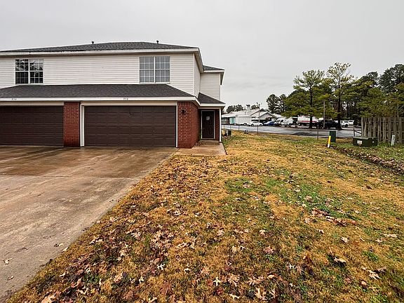 2nd image of 954-956 N Daisy Ln #1