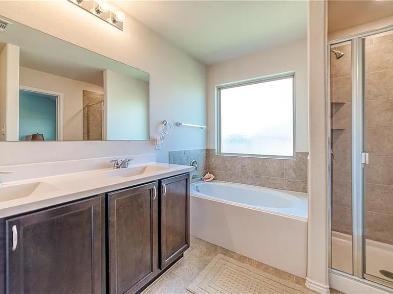 2100 Littleton Dr — Photo 22