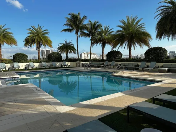 3000 Coral Way, Miami, FL