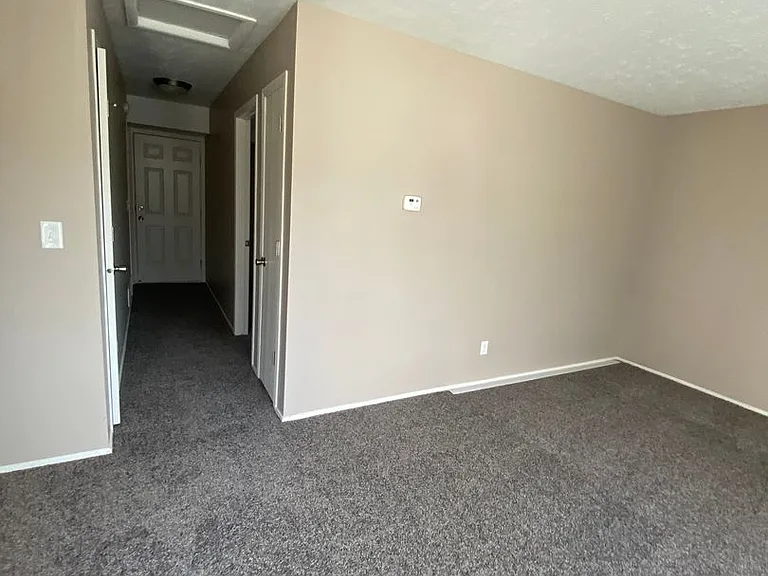 Southdale Square Apartments — Photo 49