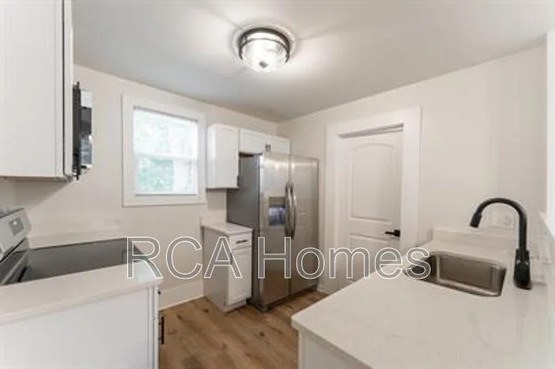 2 bed, 2.0 bath, 1000 sqft, $1,900 — Photo 4