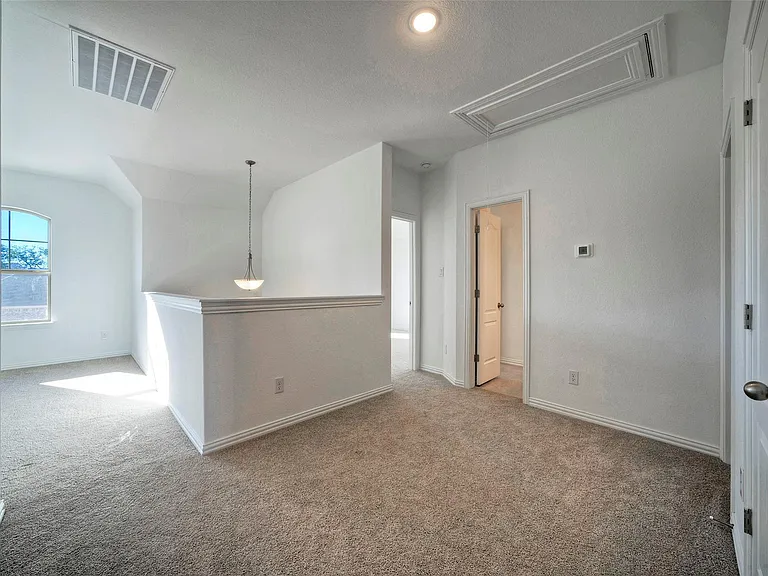 2428 Demorse Dr — Photo 13