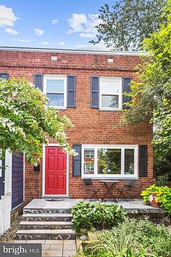 1st image of 503 E Bellefonte Ave