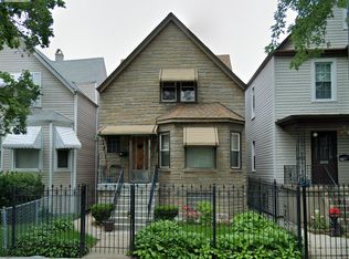3352 W Berteau Ave #G, Chicago, IL 60618