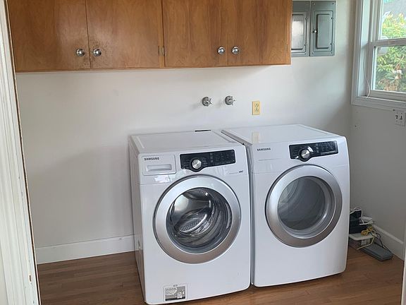 W/D in unit for both levels