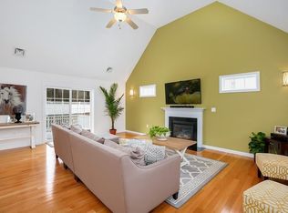 7 Saw Mill Ln, Rockland, MA 02370