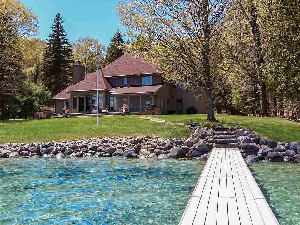 1st image of 4415 NW Torch Lake Dr