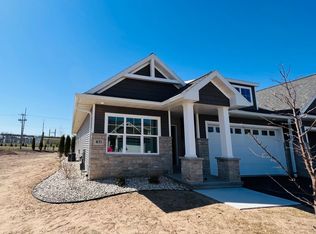 471 Papermill Cir, Kimberly, WI 54136