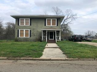 865 3rd St SW, Paris, TX 75460