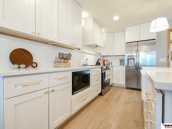 4th image of 11131 N 144th St