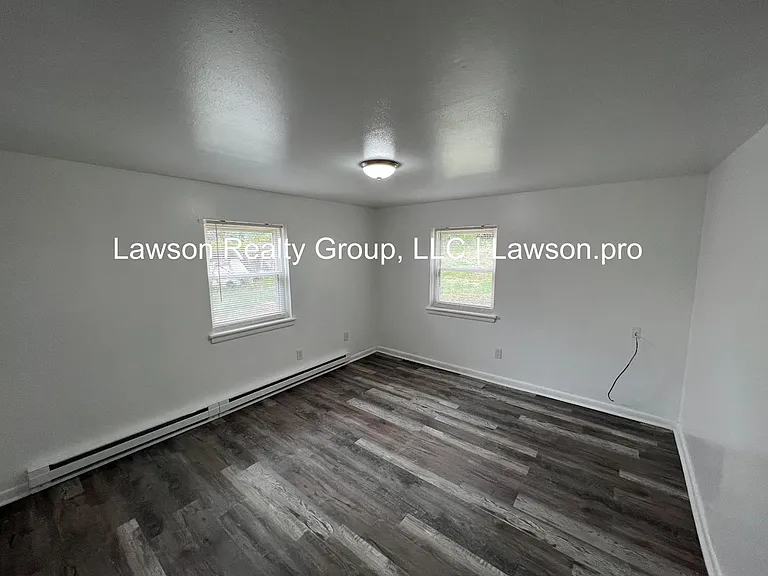 Suburban 743-745 — Photo 19