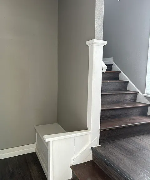 1027 W Mistletoe Ave — Photo 3