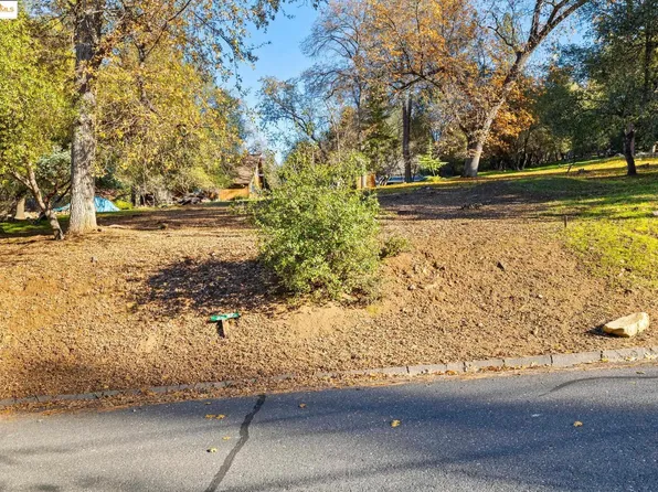 8/143 Hillhurst Cir, Groveland, CA 95321