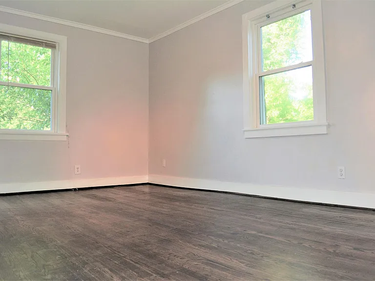 1006 Carolyn Ave — Photo 9