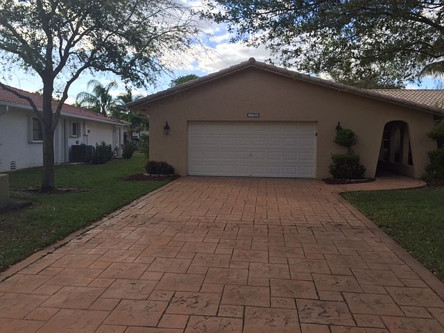 1st image of 1726 NW 84th Dr
