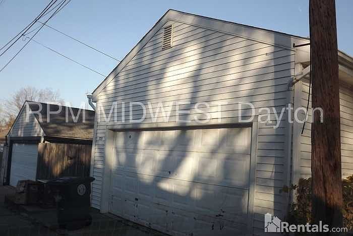 2nd image of 735 Carlisle Ave