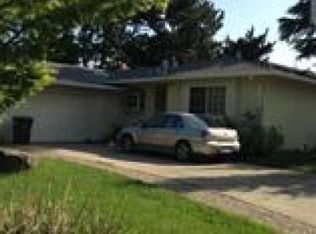 2233 W La Loma Dr, Rancho Cordova, CA 95670