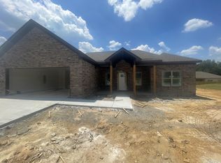 5 Oaks Ln, Greenbrier, AR 72058