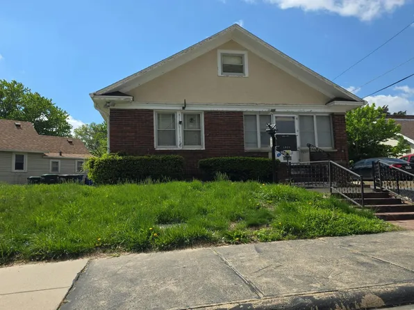 2929 Gold St, Omaha, NE 68105
