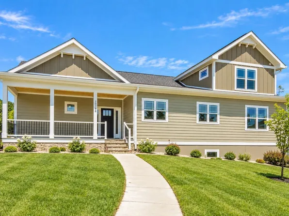 10788 Shrewbury St, Traverse City, MI 49684