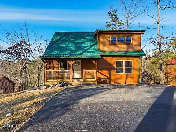 2nd image of 586 Chickasaw Gap Way