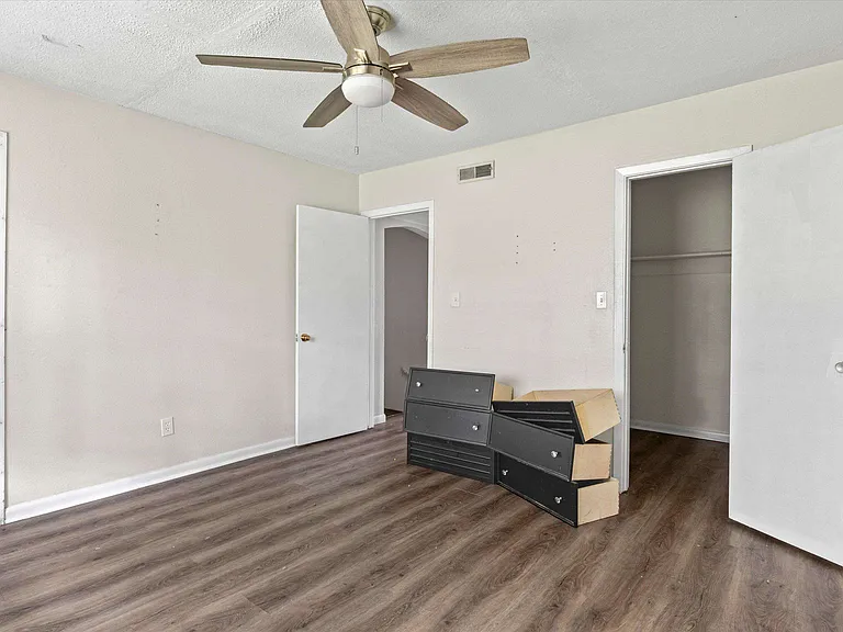 2325 W Pensacola St #121 — Photo 10