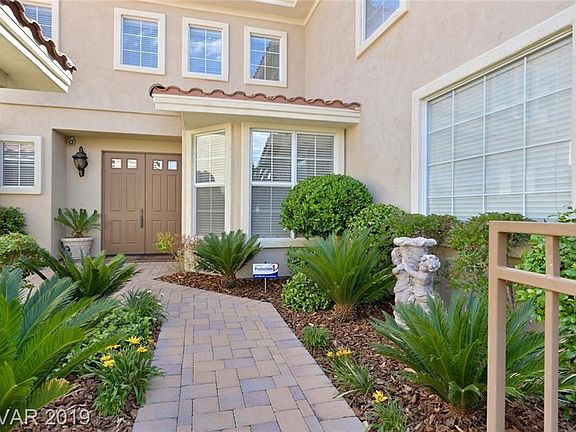 3rd image of 8229 Paseo Vista Dr