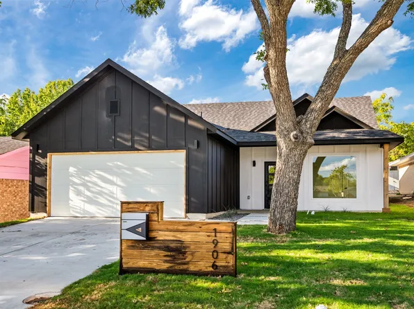 1906 El Paso St, Grand Prairie, TX 75051